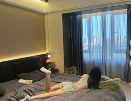 小姐姐卧室实景,小姐姐温馨家居空间大揭秘”