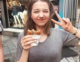 曹澜小姐姐,闪耀舞台的青春偶像